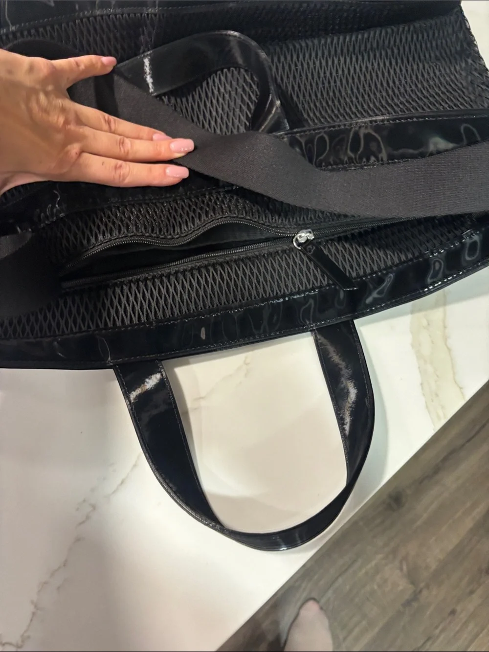 Black women Tote Bag with Gloss Trim